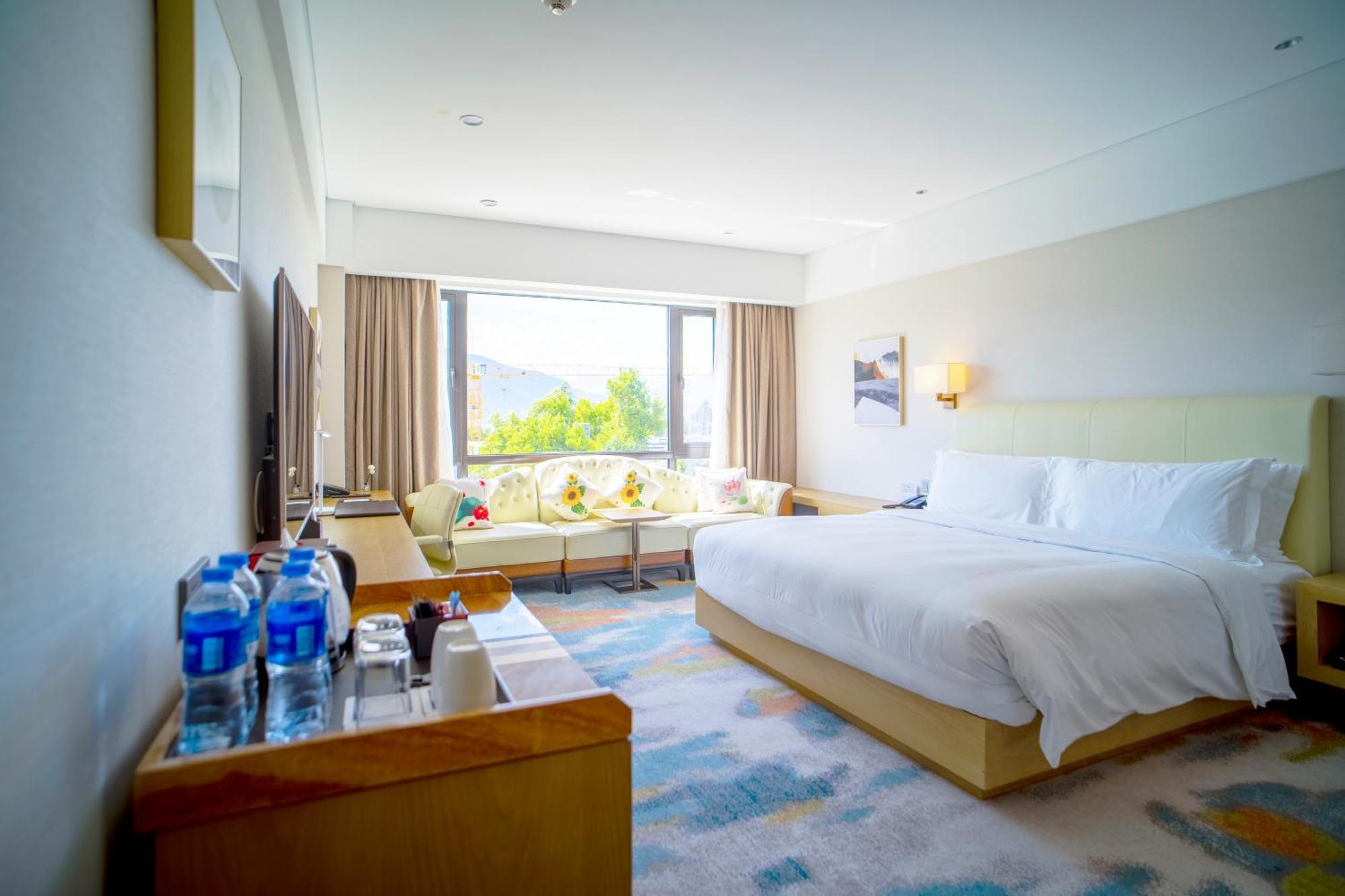 Отель Hilton Lijiang Лицзян Экстерьер фото