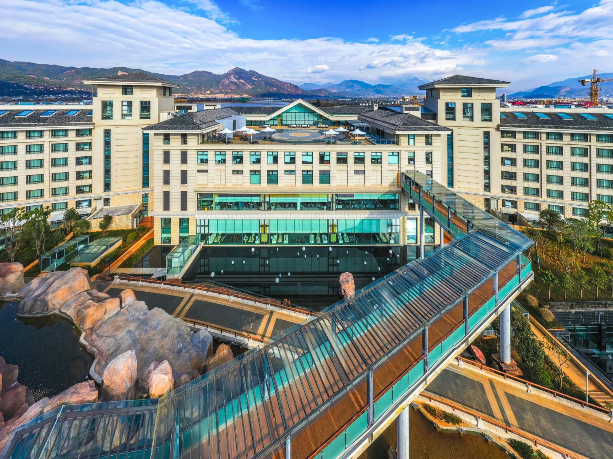 Отель Hilton Lijiang Лицзян Экстерьер фото